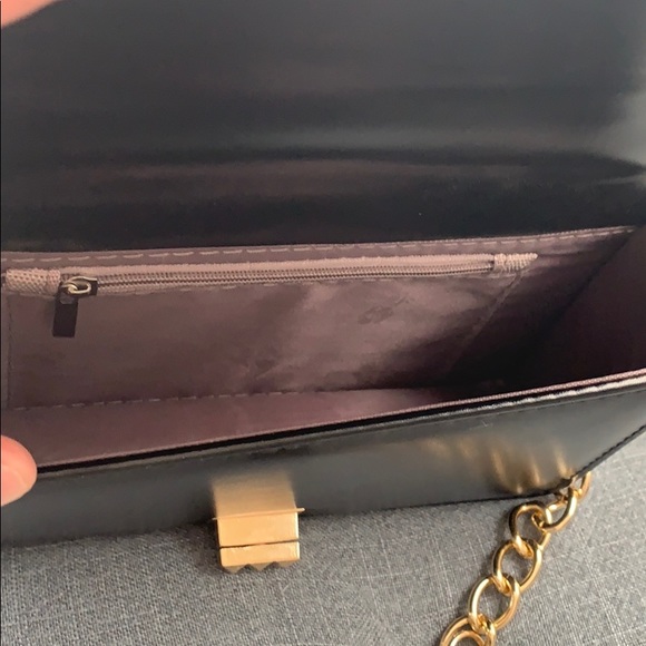 🎉Last One🎉HP🎉💕 Floral Bead Crossbody💕 - Picture 8 of 8